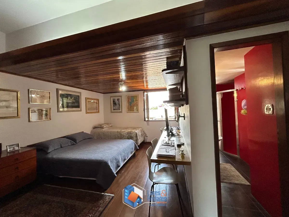 Imagem Casa de vila para venda em Jardim Hípico com 3 quartos, sendo 1 suíte, 228m²