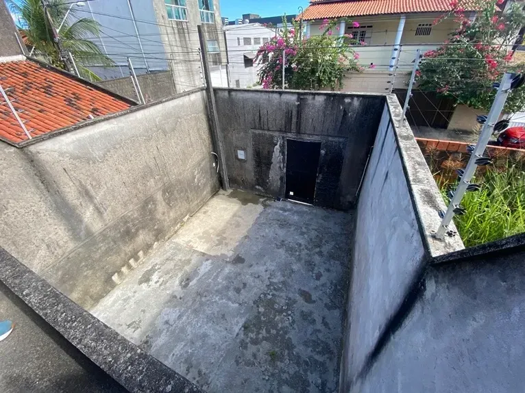 Imagem Casa com 3 Quartos à Venda, 300 m² em Cidade dos Funcionários - Fortaleza