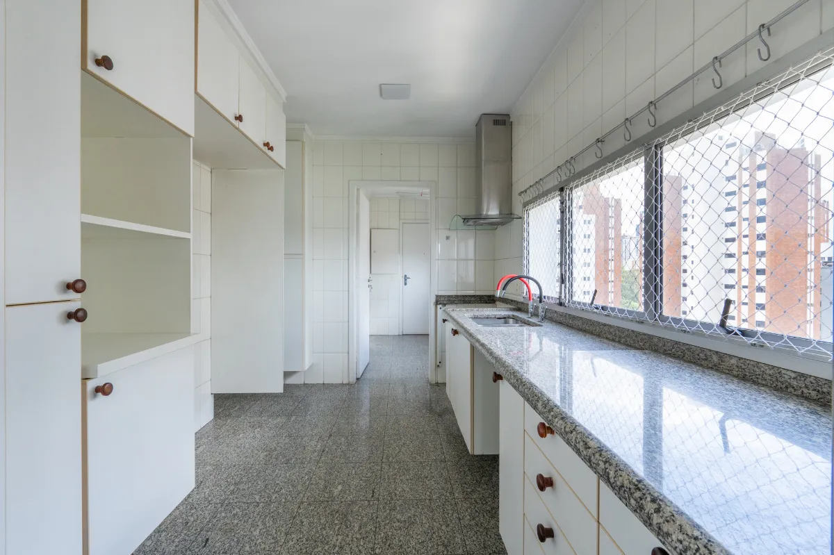 Imagem Apartamento para venda em Vila Suzana com 4 quartos, sendo 3 suítes, 199m2