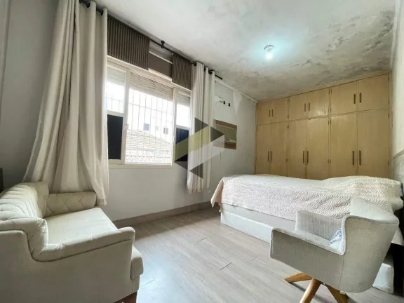 Imagem Casa Sobreposta para Venda em Santos, Encruzilhada, 2 dormitórios, 2 banheiros