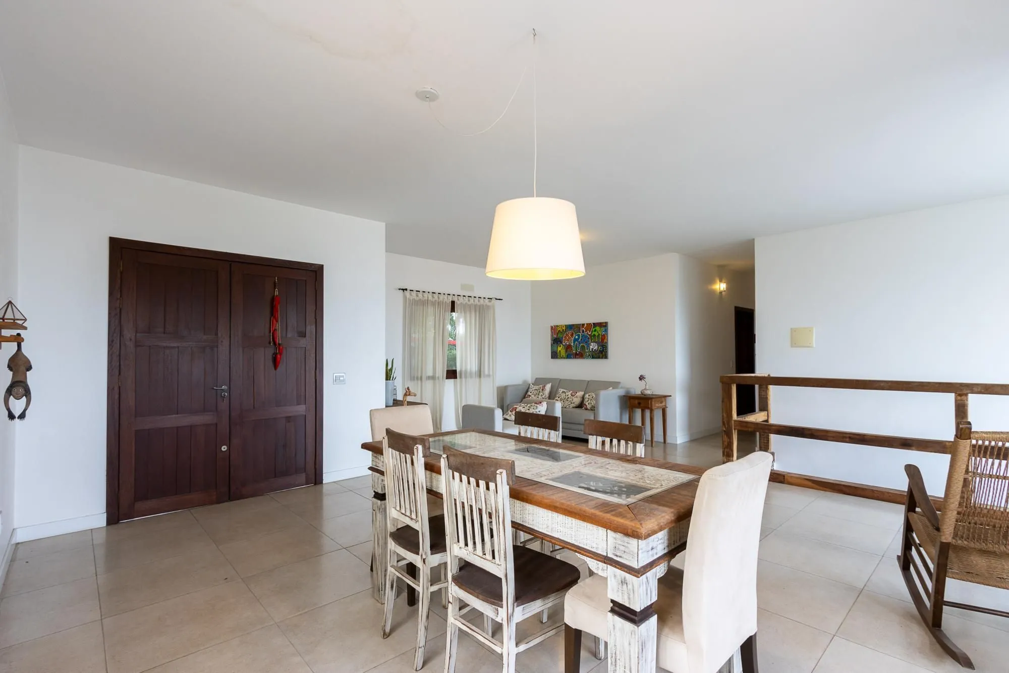 Imagem Casa com 6 quartos à venda bairro Espírito Santo, Porto Alegre.