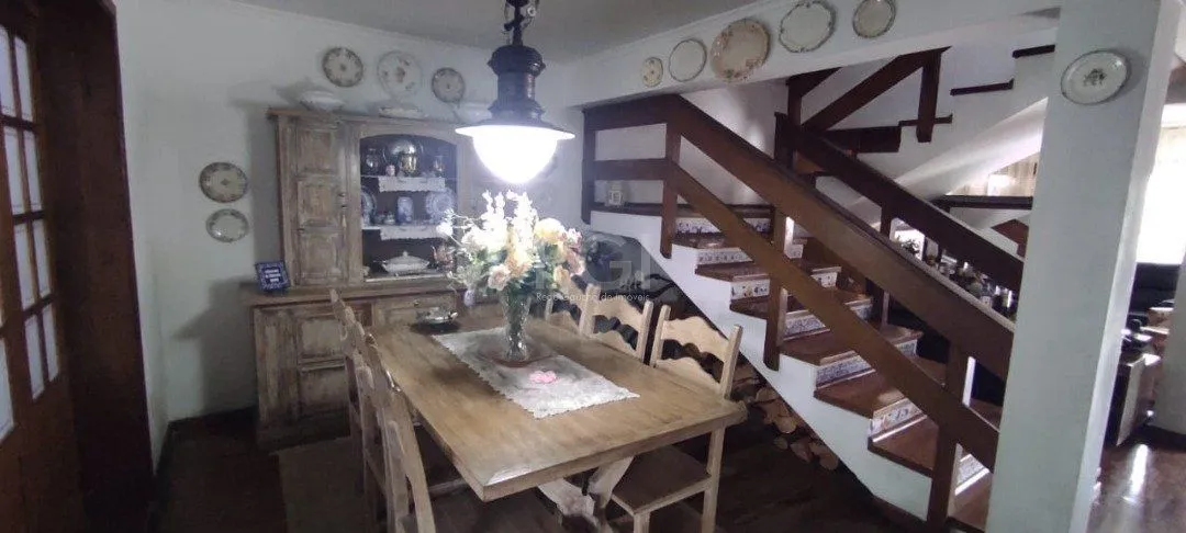Imagem Casa para Venda - 250m², 3 dormitórios, sendo 1 suites, 2 vagas - Ipanema
