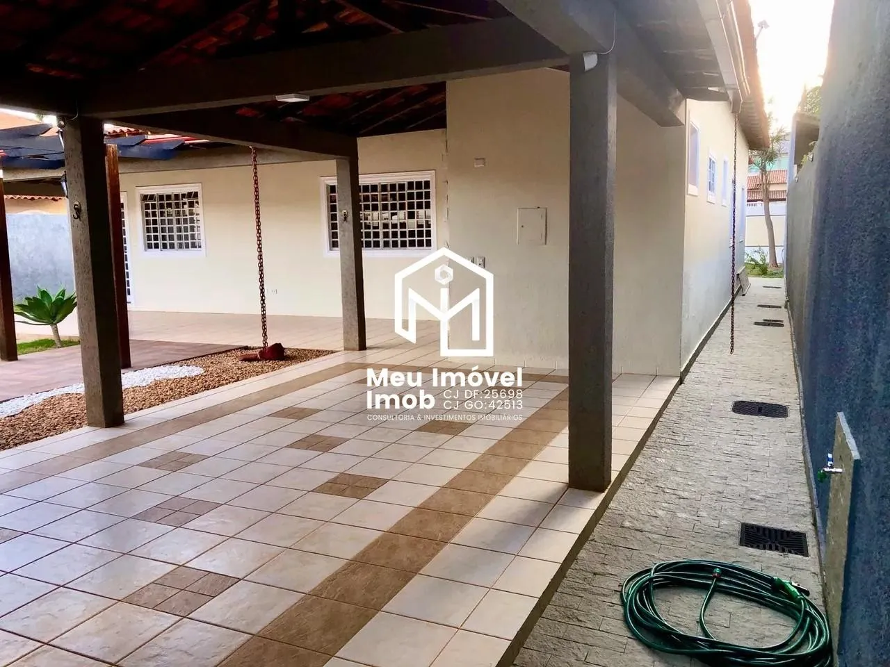 Imagem Casa 3 Quartos 3 Suítes 4 Vagas 400m² Vicente Pires DF