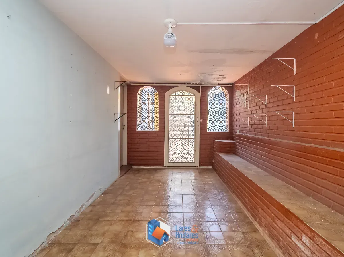Imagem Casa para venda em Vila Inah com 3 quartos, sendo 1 suíte, 280m²