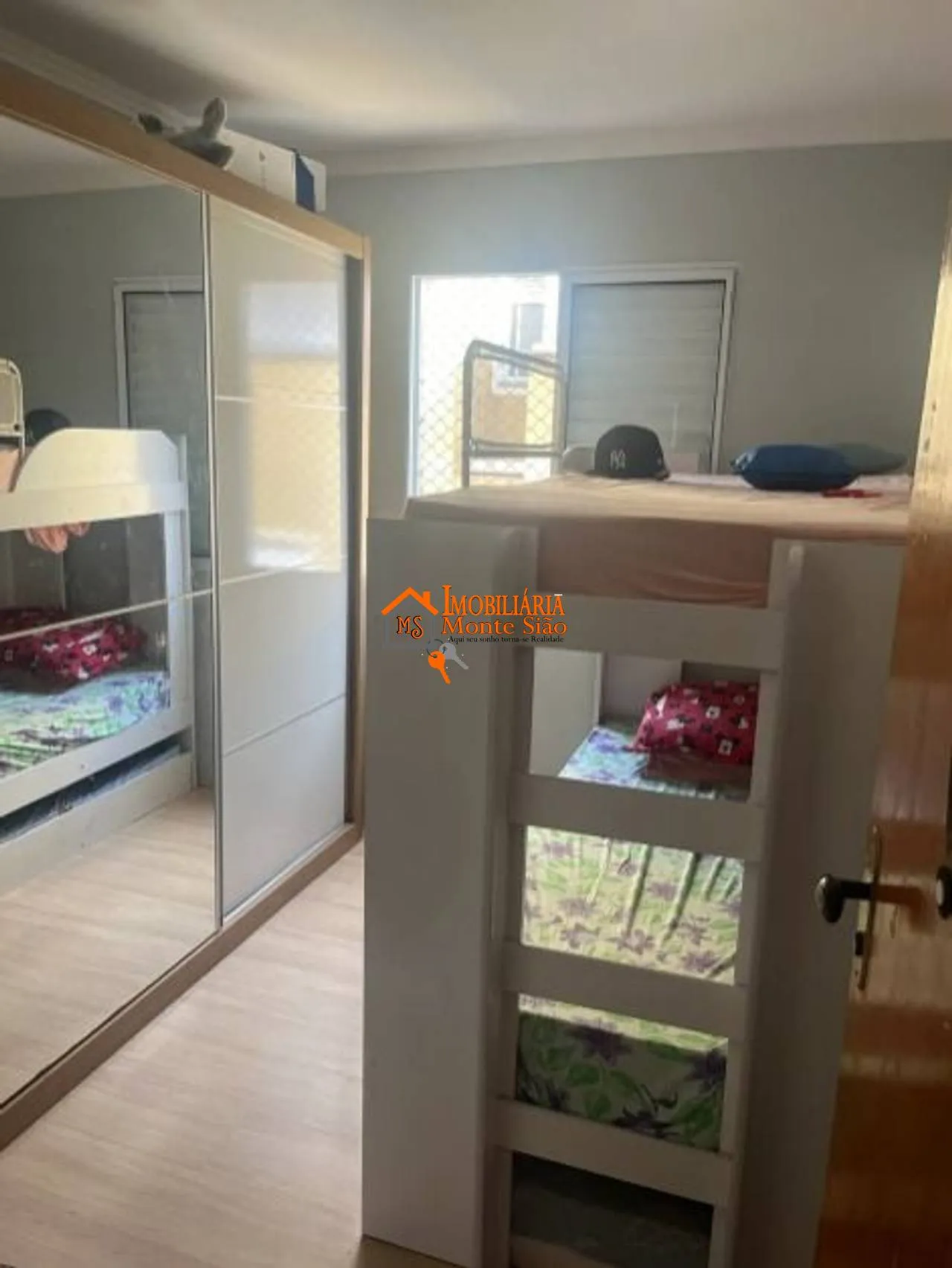 Imagem Apartamento Duplex com 2 dormitórios à venda, 84 m² por R$ 340.000,00 - Jardim Silvestre - Guarulhos/SP
