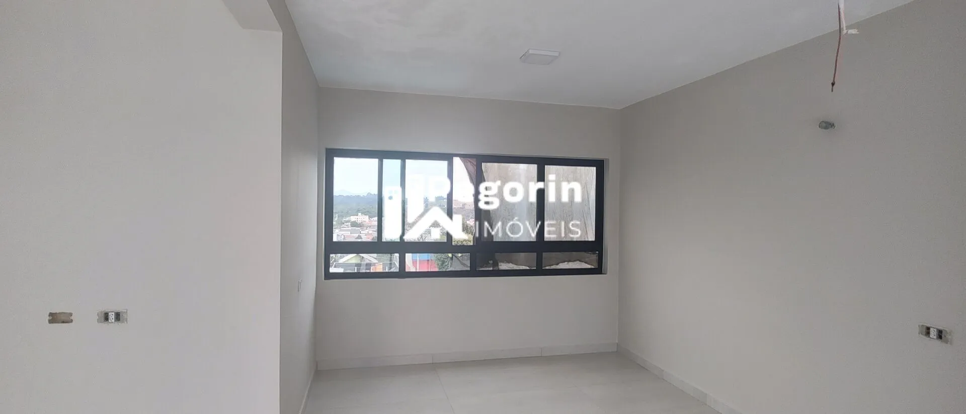 Imagem Sobrado Alto Padrão 4Quartos
