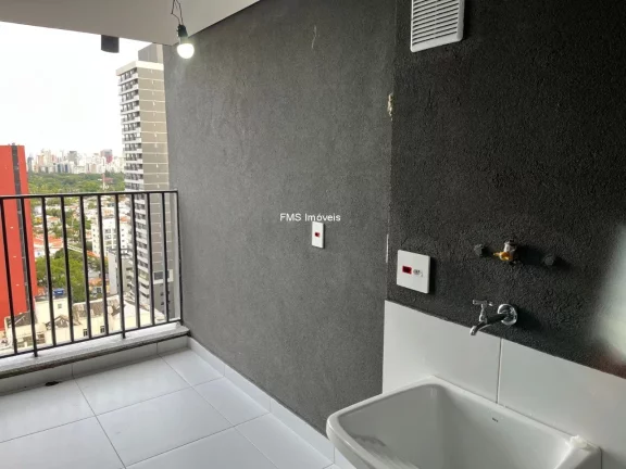 Imagem Apartamento à venda em Pinheiros com 3 suítes, 3 banheiros, 2 vagas.