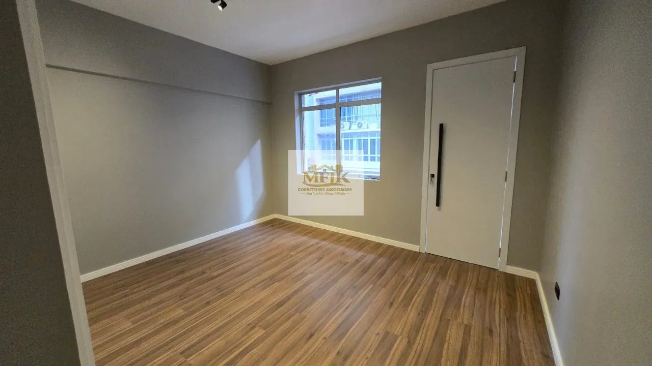 Imagem Venda de Apartamento no Centro de Curitiba-PR: 3 quartos, 2 suítes, 1 sala