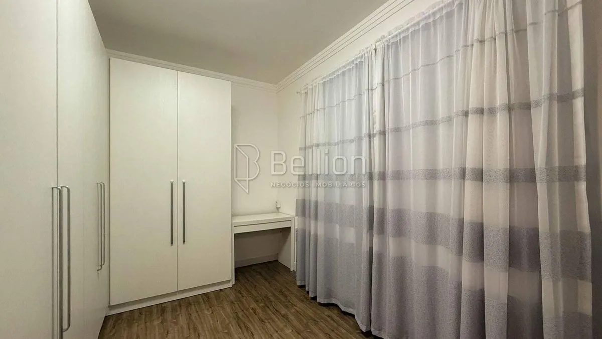 Imagem Sobrado com suíte e closet no bairro Quintino em Timbó