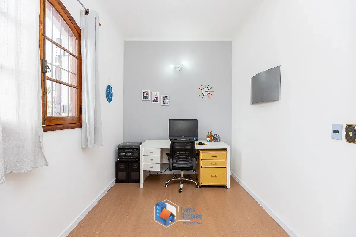 Imagem Sobrado para venda em Jardim Kioto com 7 quartos, sendo 2 suítes, 364m²