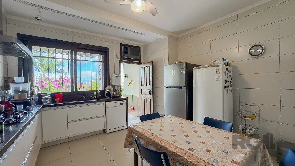 Imagem Casa com 3 Quartos e 2 vagas à venda, 344 m² por R$ 2.800.000,00