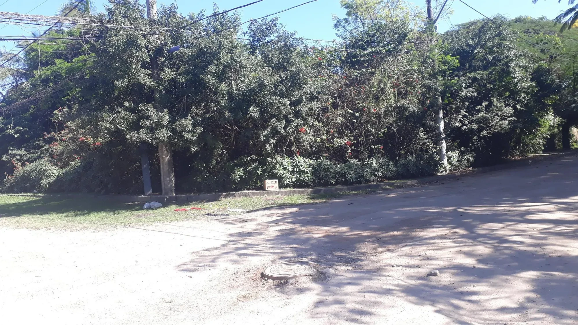 Imagem Terreno à Venda, 1196 metros em Itaipu - Niterói
