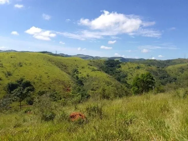 Imagem Chácara para Locação 3000M², Barreiro, Taubaté - SP