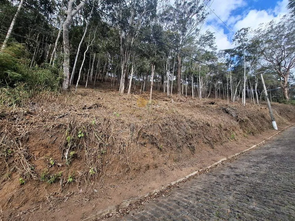 Imagem Terreno em Condomínio para Venda em Teresópolis / RJ no bairro Cascata do Imbuí