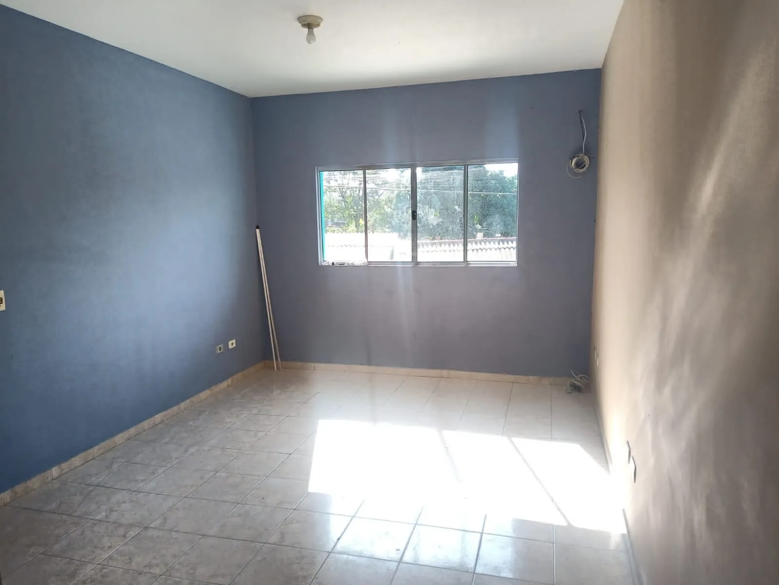 Imagem "Imóvel com 2 Dormitórios e Garagem para 2 Carros em Vila Almeida"