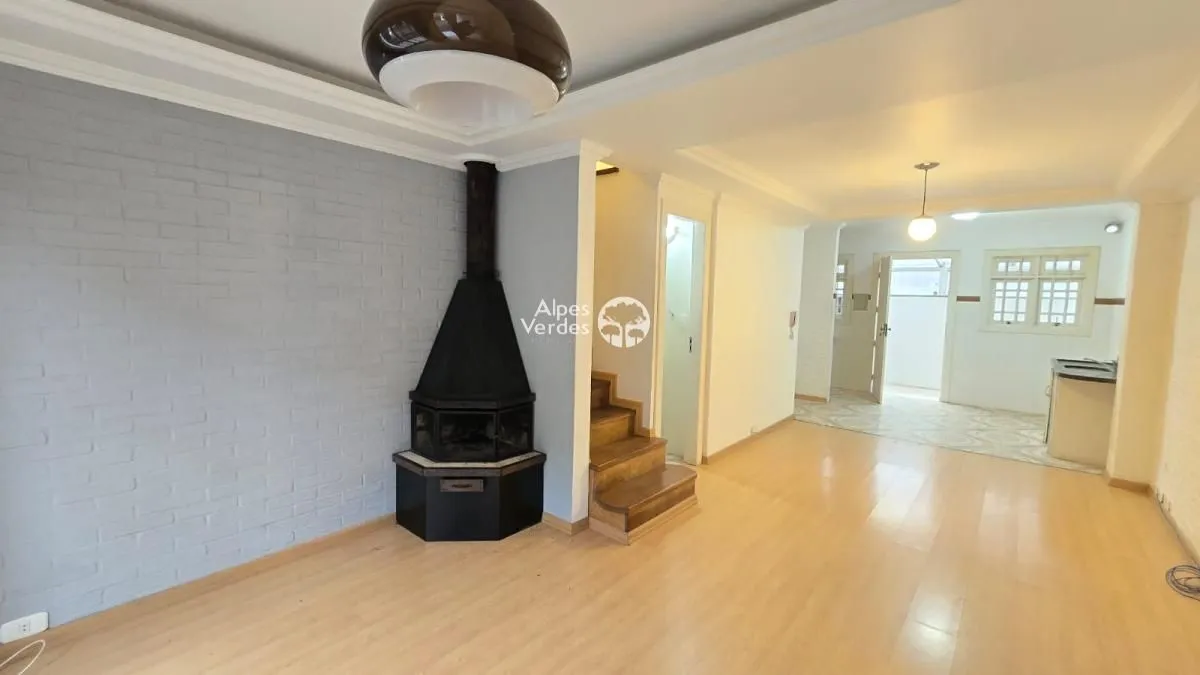 Imagem Vende-se casa geminada no centro de canela a 5 minutos da Catedral de Pedra