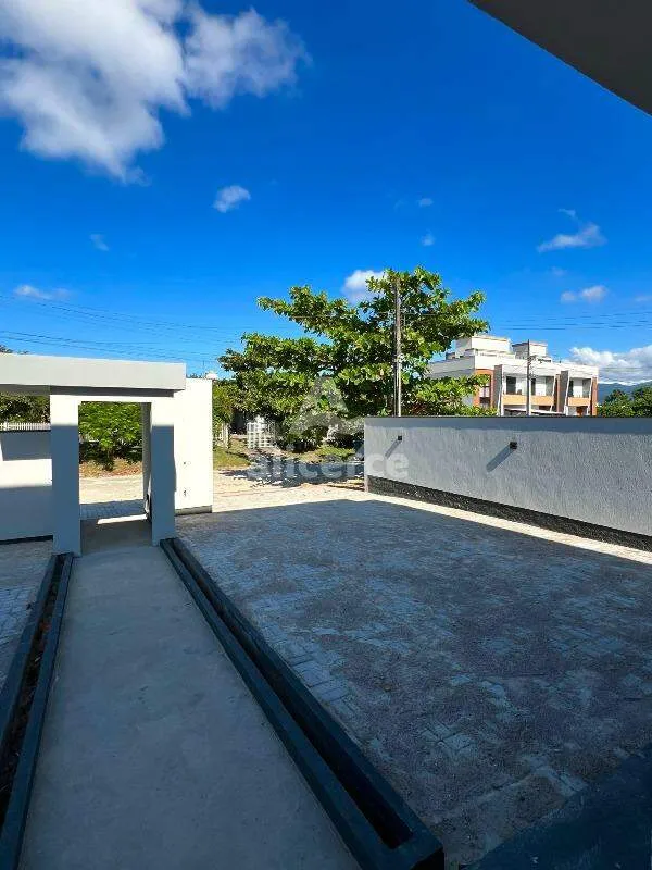 Imagem APARTAMENTO NOVO DE ALTO PADRÃO NA PINHEIRA - VIVA A POUCOS METROS DO MAR!