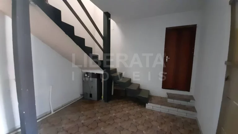 Imagem Vende sobrado no Gravata, Navegantes, SC