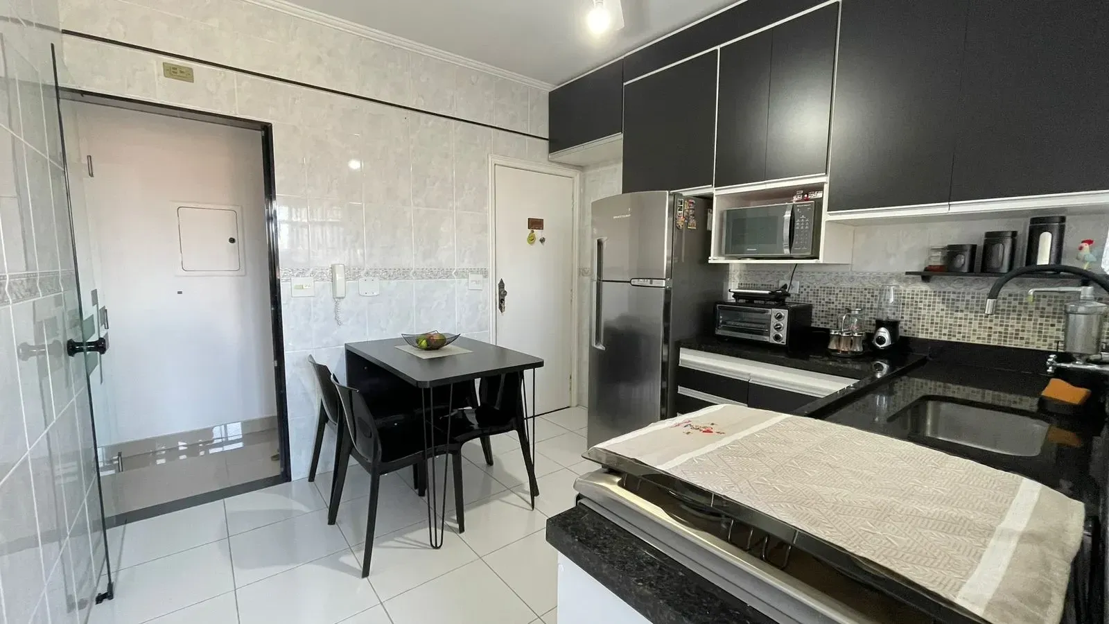 Imagem Apartamento com 2 Quartos à Venda, 93 m² em Marapé - Santos
