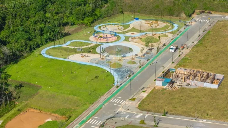 Imagem Colinas de Camboriú Village