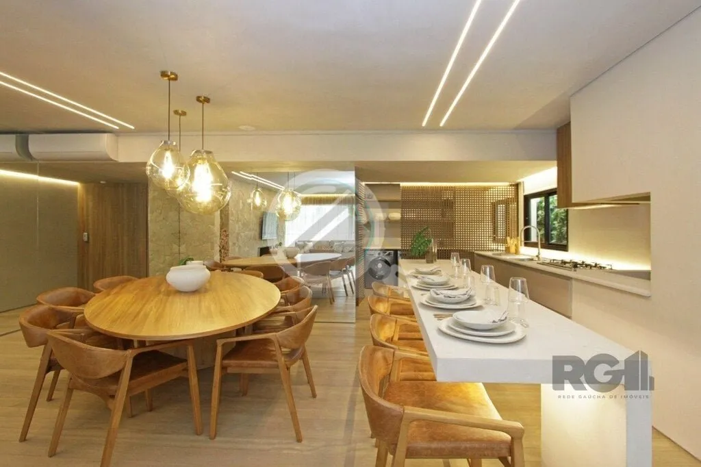 Imagem Apresento um sofisticado apartamento de 151 m² privativos no 18º andar, situado no bairro Menino D...