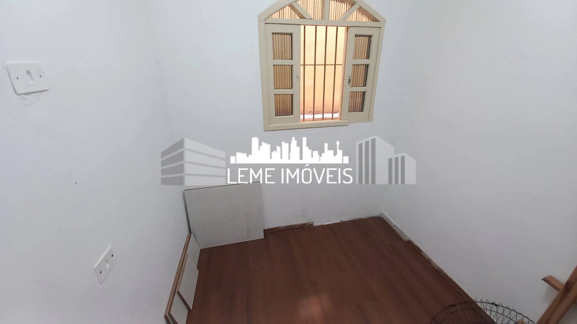 Imagem EXCELENTE OPORTUNIDADE - IMÓVEL PARA RENDA OU MORADIA! COM ESCRITURA!