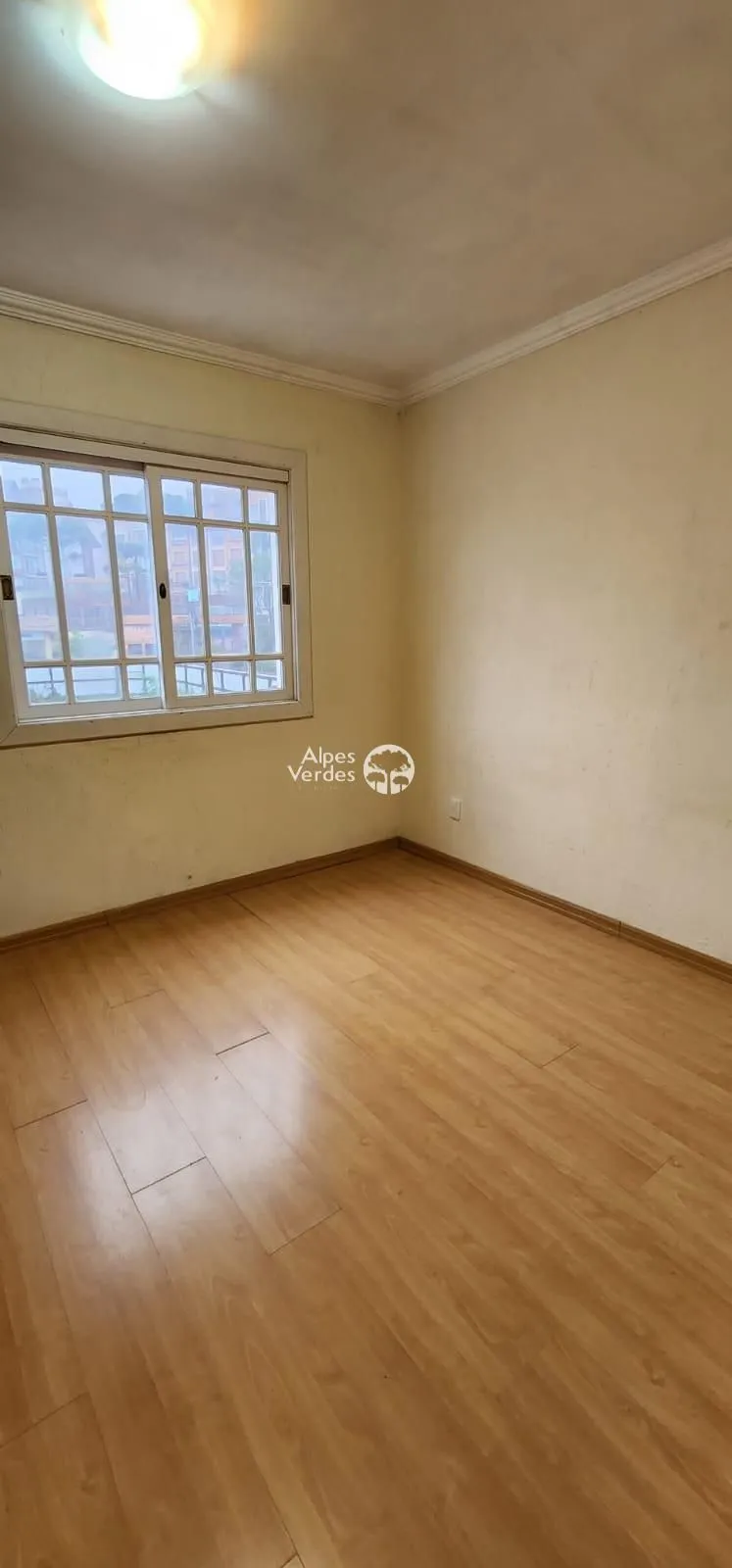 Imagem Vende-se casa geminada no centro de canela a 5 minutos da Catedral de Pedra