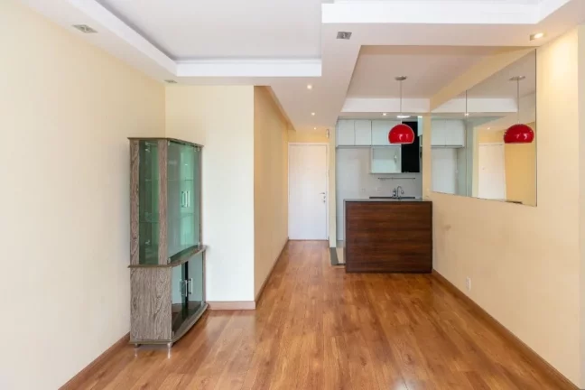 Imagem Vende apartamento de 62m² com 3 dormitórios e uma vaga no Jardim Aeroporto