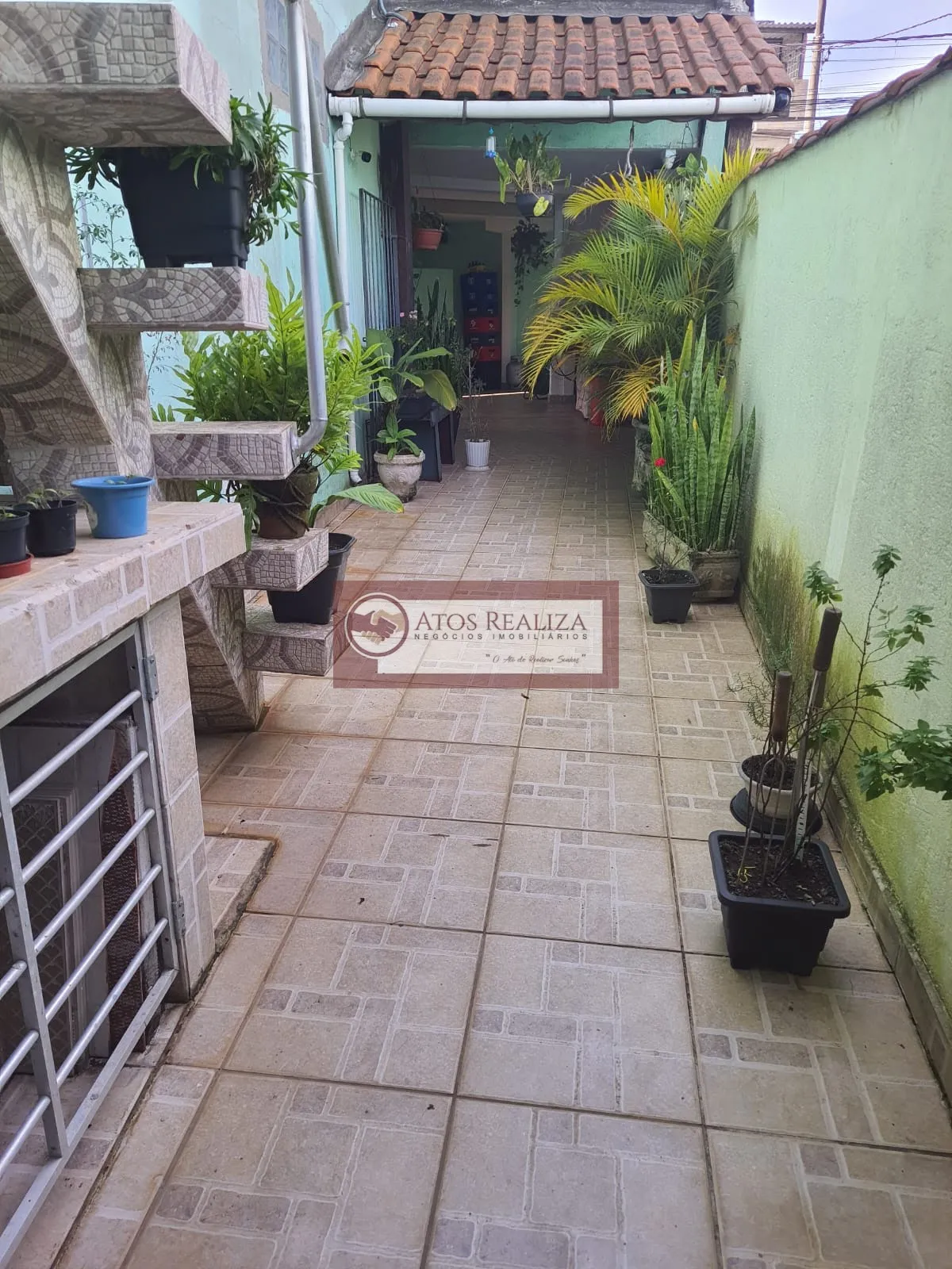 Imagem Vendo Oportunidade em Americanopolis. Sobrado 3 Dormitórios, 3 banheiros, banheira de hidromassagem, 4 vagas, Churrasqueira de 56m2, Valor de Oportunidade, R$: 590.000. Aproveite.