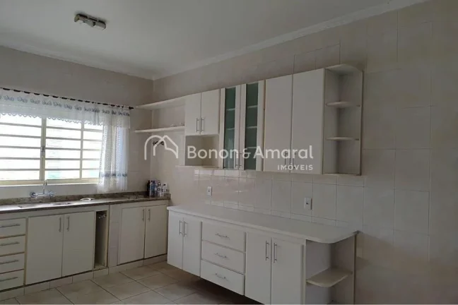 Imagem Linda casa para locação em Paulínia! Situada no charmoso bairro Jardim Fortaleza, esta residênci...