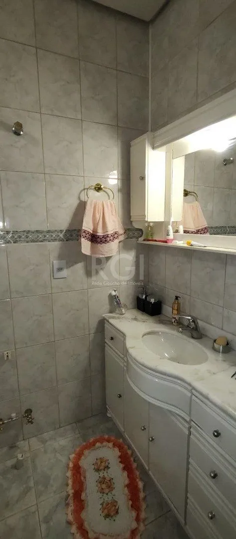 Imagem Casa para Venda - 180m², 4 dormitórios, sendo 1 suites, 3 vagas - Campo Novo