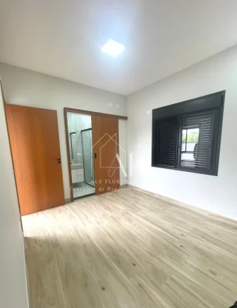Imagem Casa com 3 dormitorios em Condominio - Bragança Paulista