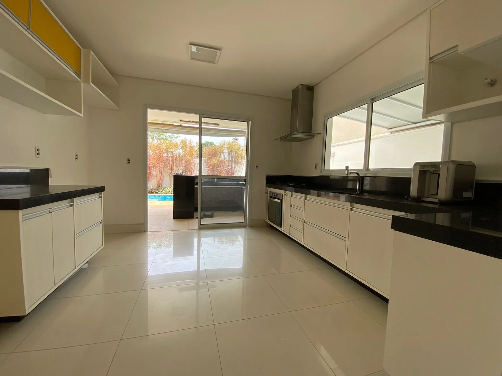 Imagem Casa 3 dormitórios 296m² Condomínio Lago da Serra Aceita Permuta