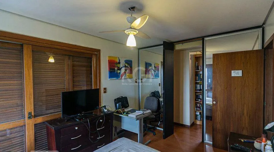 Imagem Cobertura para Venda - 207m², 3 dormitórios, sendo 1 suites, 2 vagas - Santa Tereza