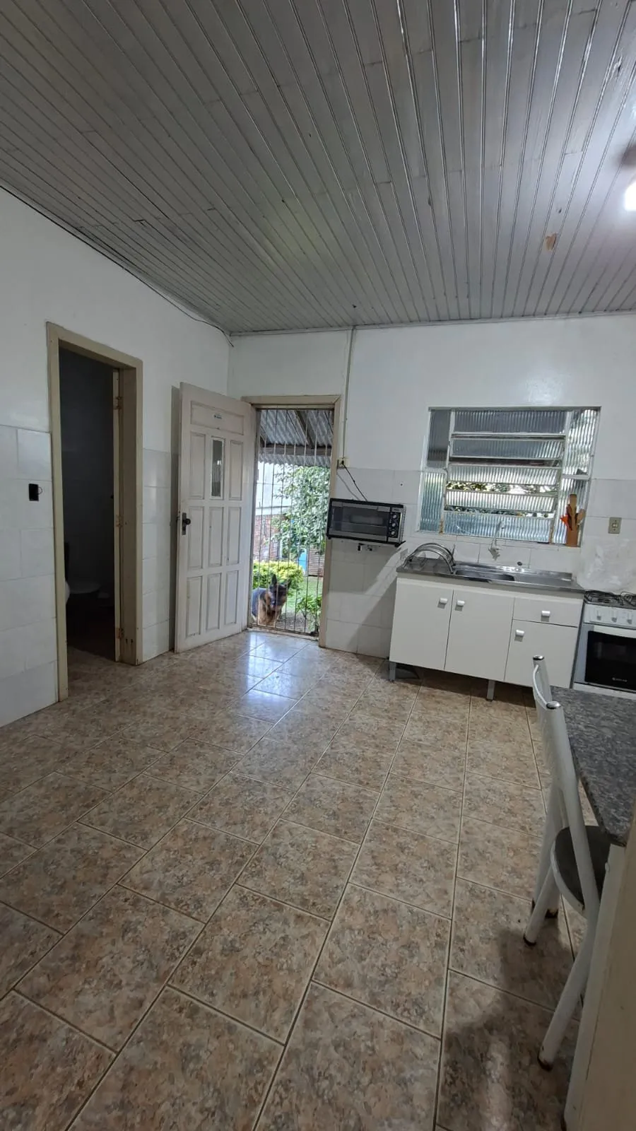 Imagem Casa com amplo pátio e excelente espaço no bairro Mendanha!
