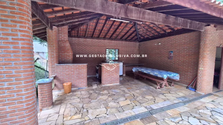 Imagem CHÁCARA FUNDO PARA O LAGO, 4 DORM PISCINA CAMPO POMAR MORUNGABA/SP
