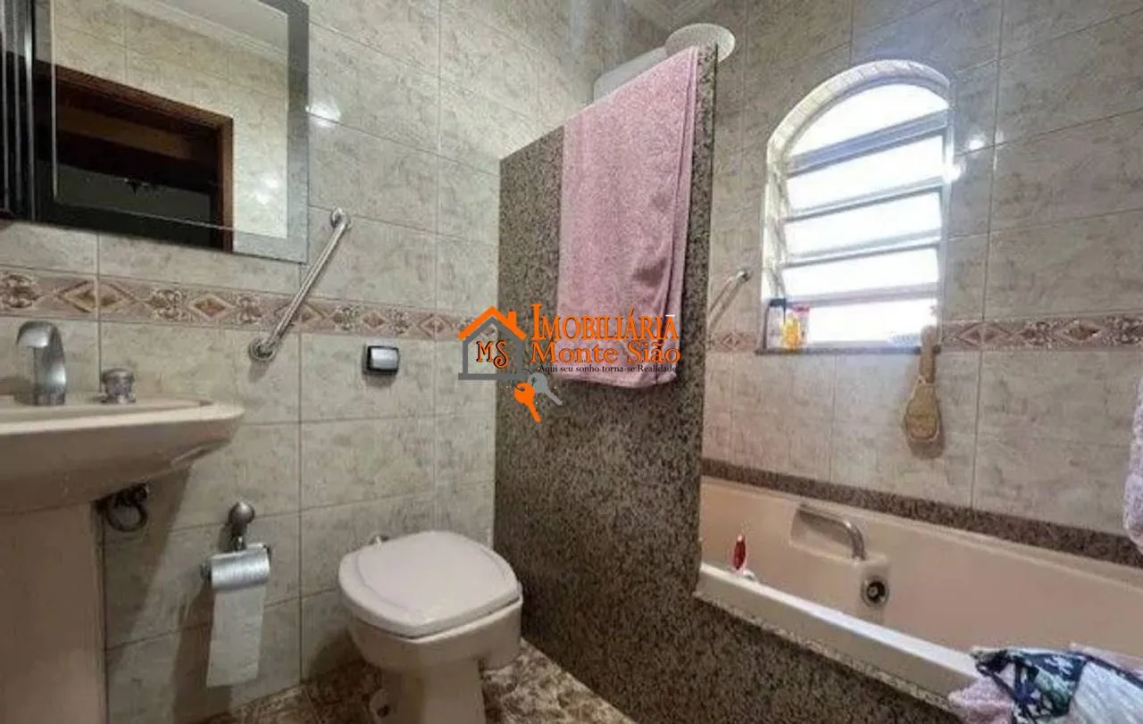 Imagem Casa com 3 dormitórios à venda, 860 m² por R$ 1.200.000 - Jardim do Papai - Guarulhos/SP