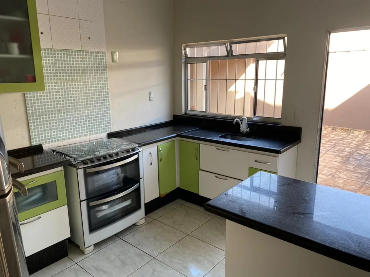Imagem Casa à venda 4 Quartos, 2 Suites, 6 Vagas, 300M², Jardim Gurilândia, Taubaté - SP