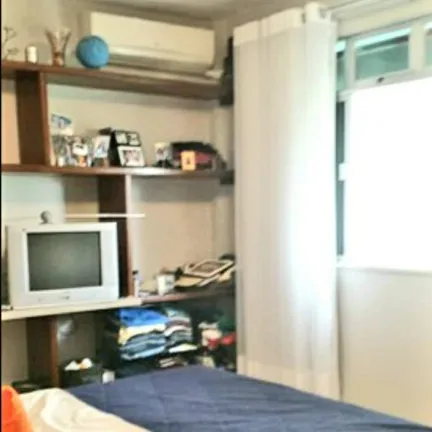 Imagem Apartamento com 2 Quartos para Alugar, 65 m² em Candeal - Salvador
