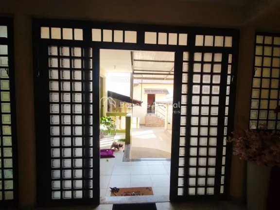 Imagem Excelente oportunidade para quem busca um imóvel com múltiplas possibilidades de uso, seja para mo...