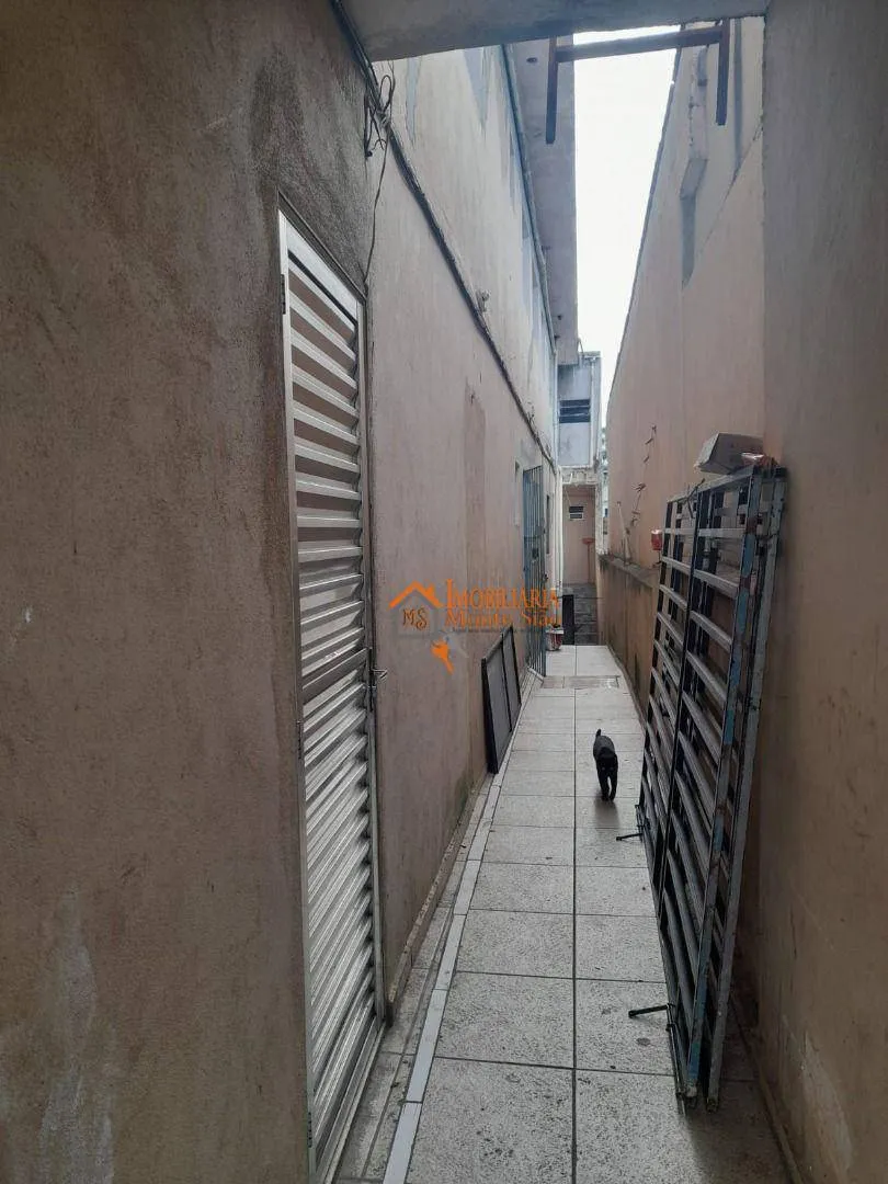 Imagem Sobrado com 5 dormitórios à venda, 150 m² por R$ 425.000,00 - Vila Carmela II - Guarulhos/SP