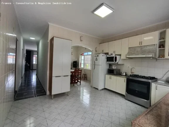 Imagem Casa para Venda em Mongaguá, Balaneario Itaoca, 3 dormitórios, 1 suíte, 3 banheiros, 2 vagas