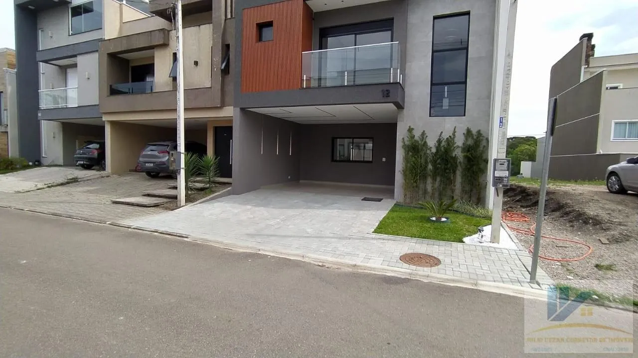 Imagem Sobrado para Venda em São José dos Pinhais, Costeira, 3 dormitórios, 1 suíte, 2 banheiros, 2 vagas