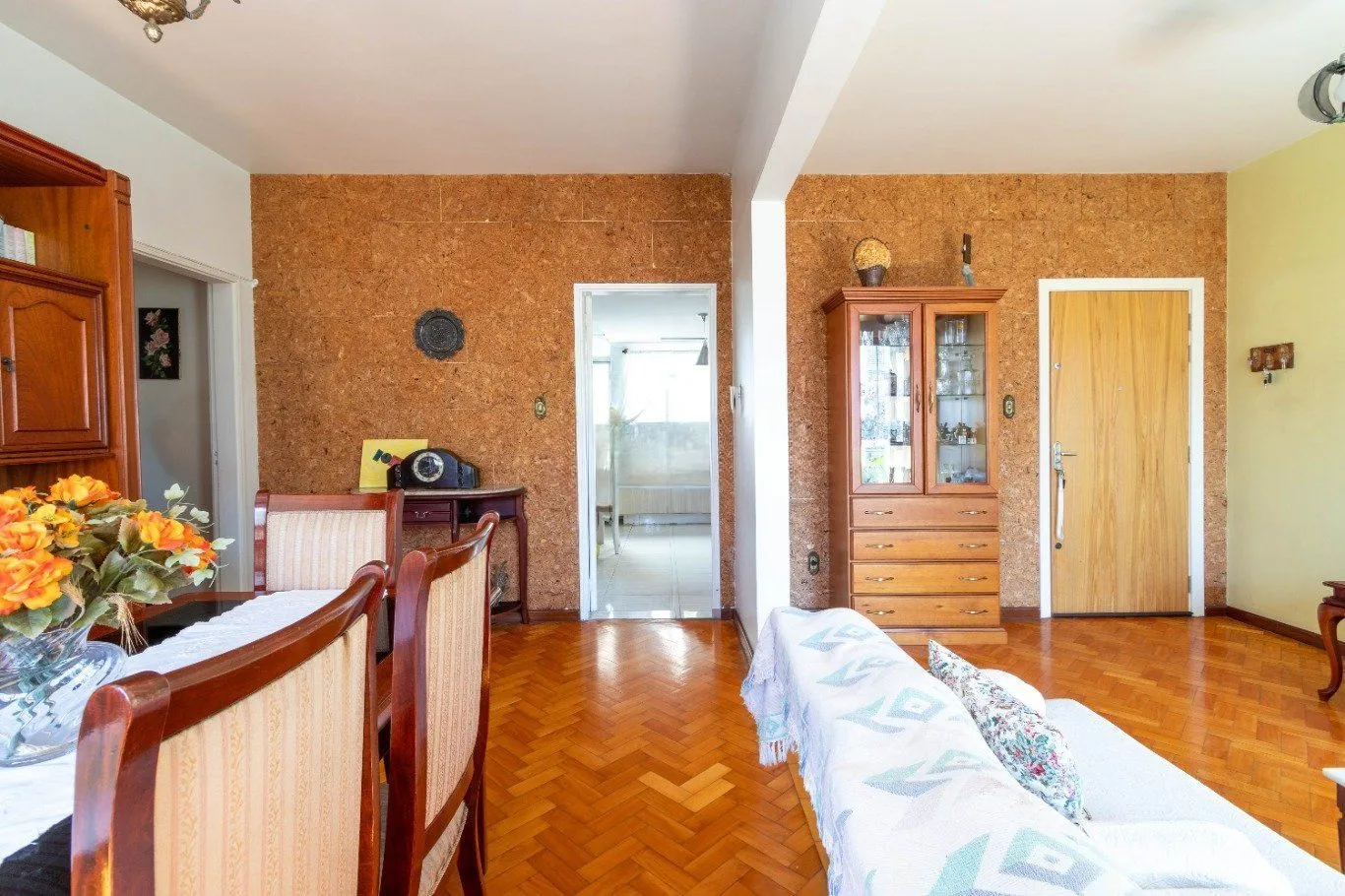 Imagem Apartamento com 3 quartos e 116m² à venda em Petrópolis, Porto Alegre. Rua General Souza Doca, Petrópolis, Porto Alegre