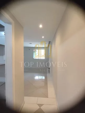 Imagem Oportunidade no Vila Branca! Apresentamos uma belíssima casa em condomínio fechado que une conforto, segurança e praticidade em um só lugar.
