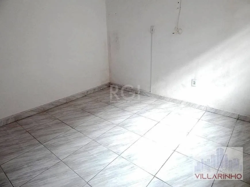 Imagem Casa para Venda - 120m², 3 dormitórios, 5 vagas - Nonoai