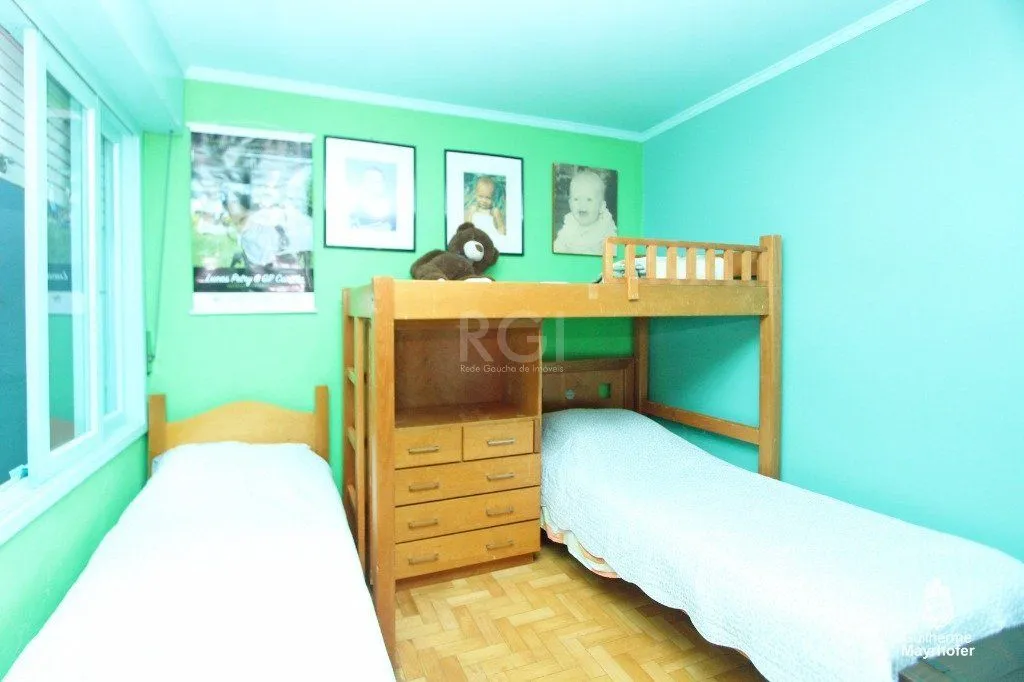 Imagem Casa para Venda - 500m², 5 dormitórios, sendo 2 suites, 5 vagas - Menino Deus