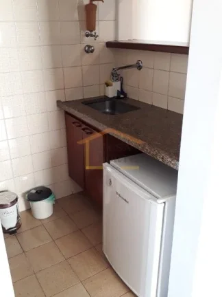 Imagem Apartamento 1 dormitório, sendo 1 suíte, sacada com tela de proteção, armários na cozinha e no ...