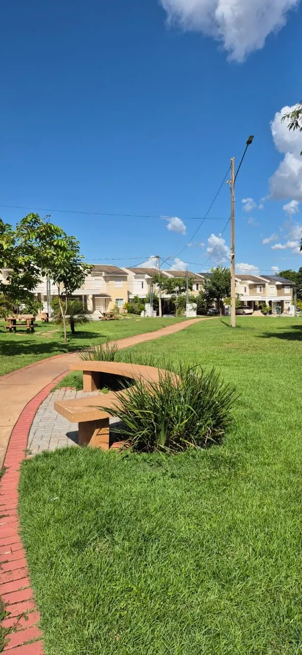 Imagem Sobrado 3 Quartos sendo 1 Suite em Condomínio Village do Bosque