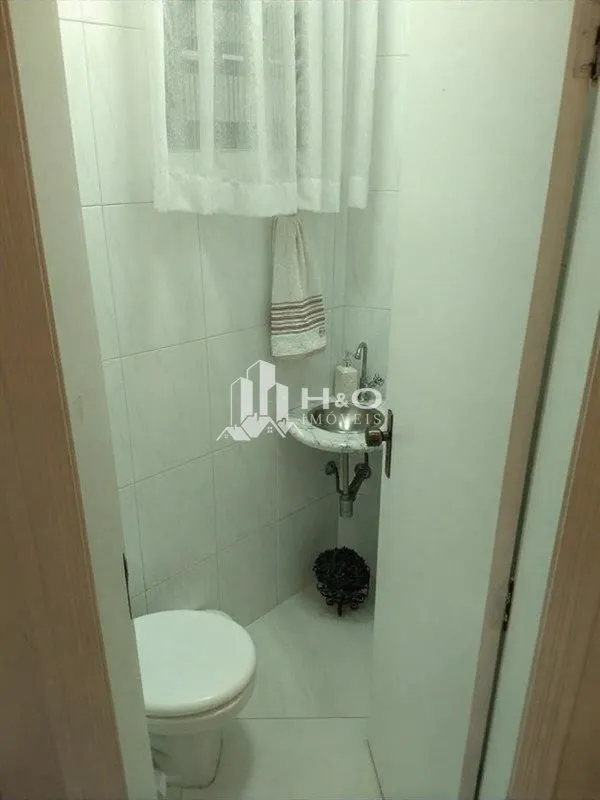 Imagem Belo Sobrado à venda com 250m² na Vila Alpina